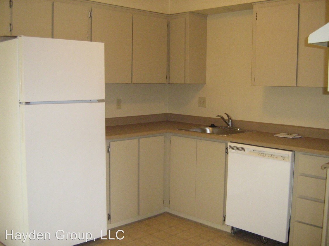 Foto del edificio - 3106 Brittany Dr