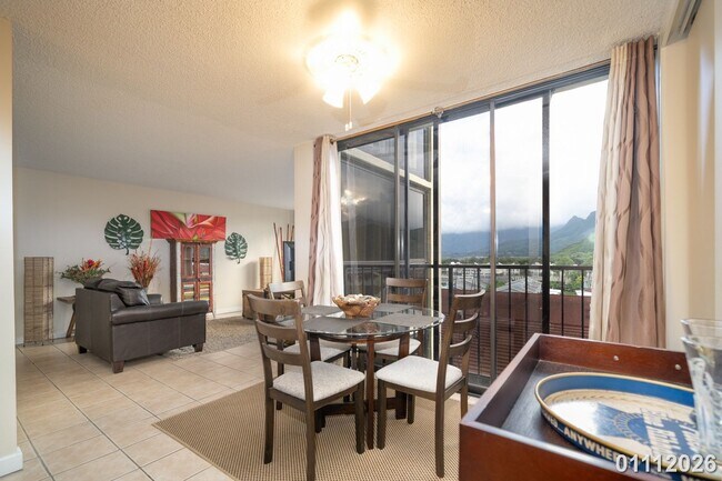 Foto del edificio - $2,900 / 1br - Fully Furnished 1 Bed 1 Bath Condominium in Windward Passage