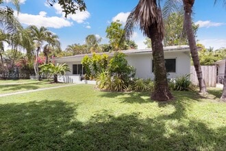Building Photo - 8315 SW 62nd Pl