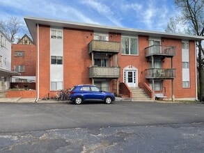Building Photo - 100 E Stewart Rd