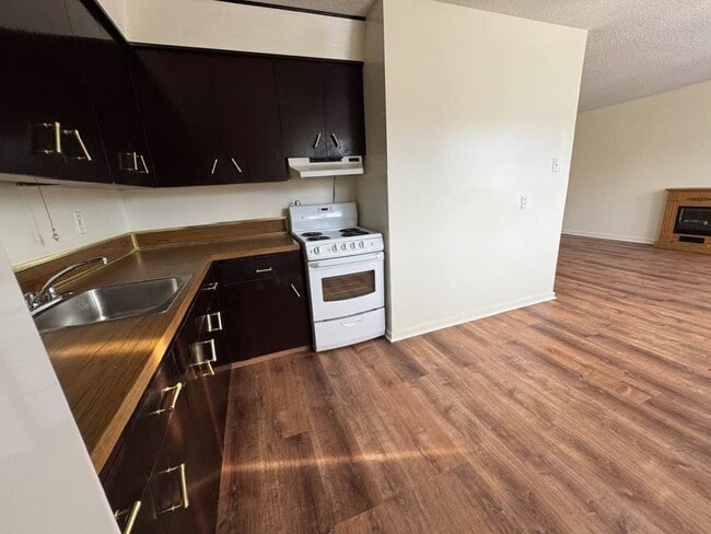 Building Photo - 3832 Rae St