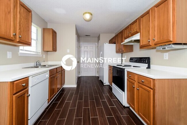 Building Photo - 3 Bedroom Pet-Friendly Home in Bessemer, AL with Main Street Renewal