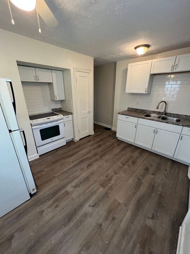 Foto del edificio - 1717-1719 E Whittier St