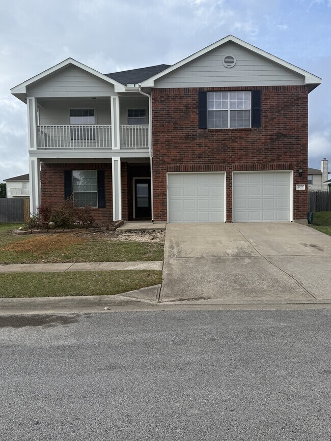 Building Photo - 502 Constellation Dr