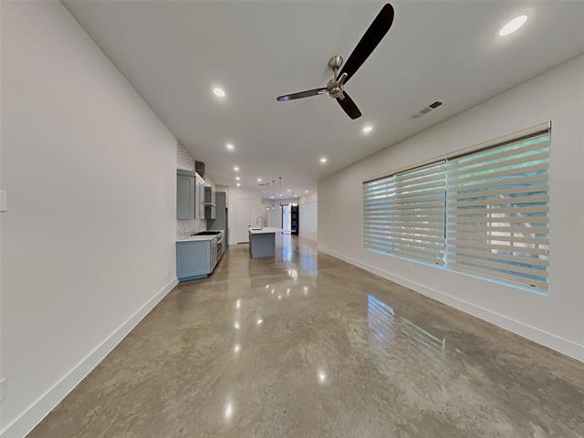 Foto del edificio - 2343 Vagas St