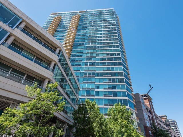 Building Photo - 1720 Maple Ave