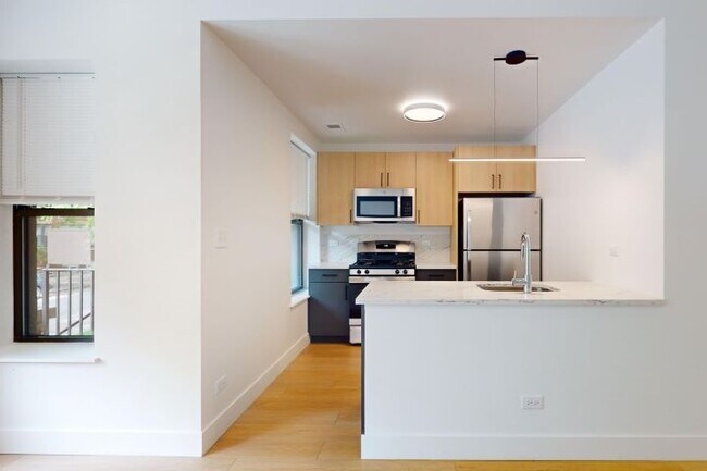 Plano de planta - 1323 E. 57th St