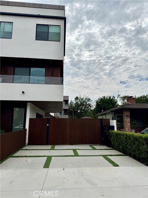 Foto del edificio - 4336 N Serene Pl