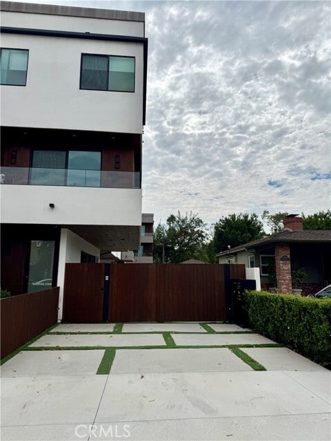 Foto del edificio - 4336 Serene Pl