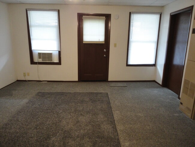 Front Entrance - 604 9th St N