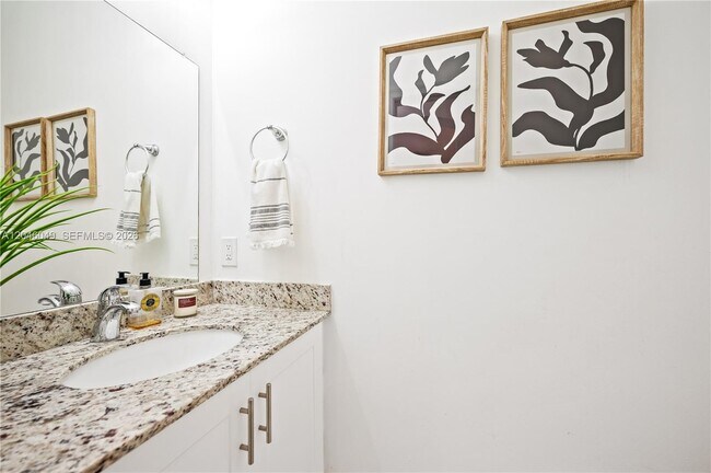 Foto del edificio - 445 Conservation Dr