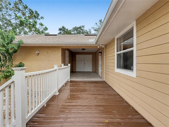 Building Photo - 125 Lake Roy Dr