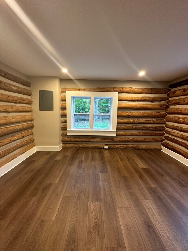 Building Photo - 511 Gadd Rd