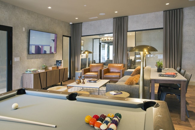 El Club Lounge en 1177 @Greystone Luxury Rentals - 1177 @ Greystone