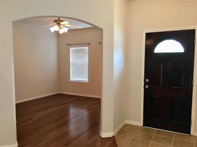 Foto del edificio - 24218 Cornell Park Ln