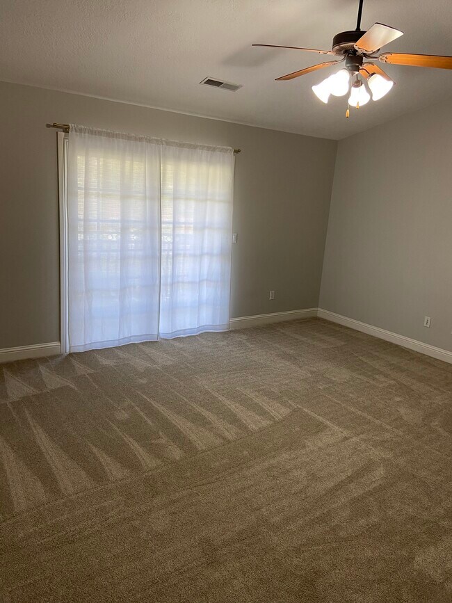 181 N 1200 W Unit 302, Orem, UT 84057 Condo for Rent in Orem, UT