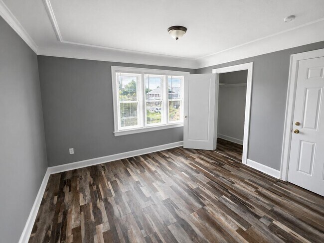 Building Photo - 15311 Evanston St