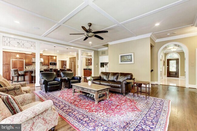 Foto del edificio - 9909 Avenel Farm Dr