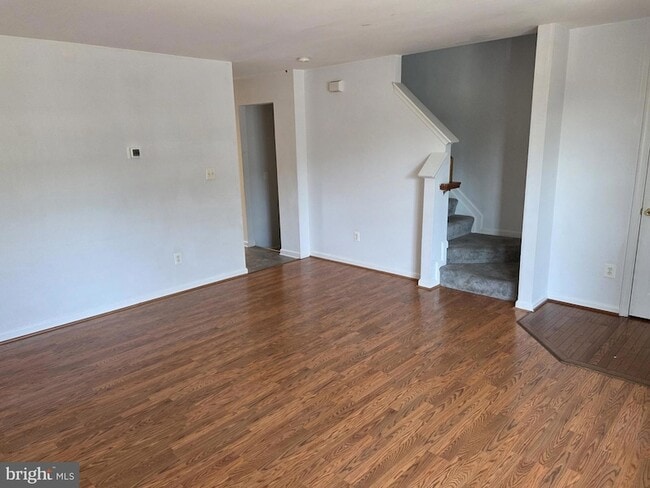 Building Photo - 404 Pendleton Ln