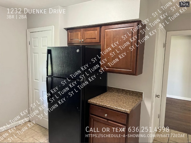 Building Photo - 1232 Duenke Dr