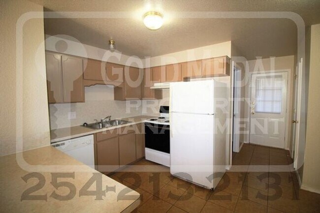 Building Photo - 4505 Mattie Dr