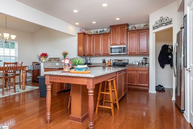 Foto del edificio - 212 Sandusky Ln