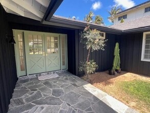 Building Photo - 2015 Elevada St