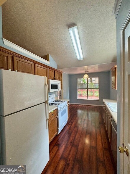 Foto del edificio - 1840 Arborwood Dr