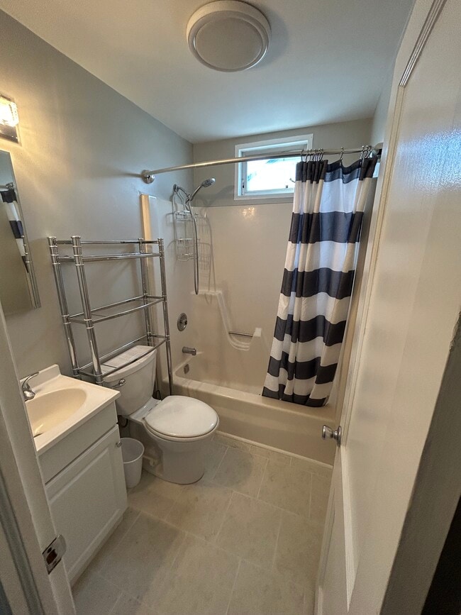 Foto del edificio - 22 Princeton Ave