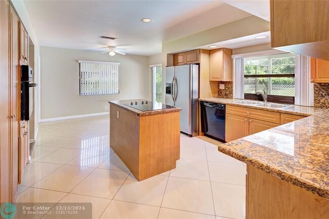 Foto del edificio - 8859 NW 3rd Ct