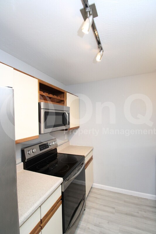 Foto del edificio - 1126 W ELLIOT Rd