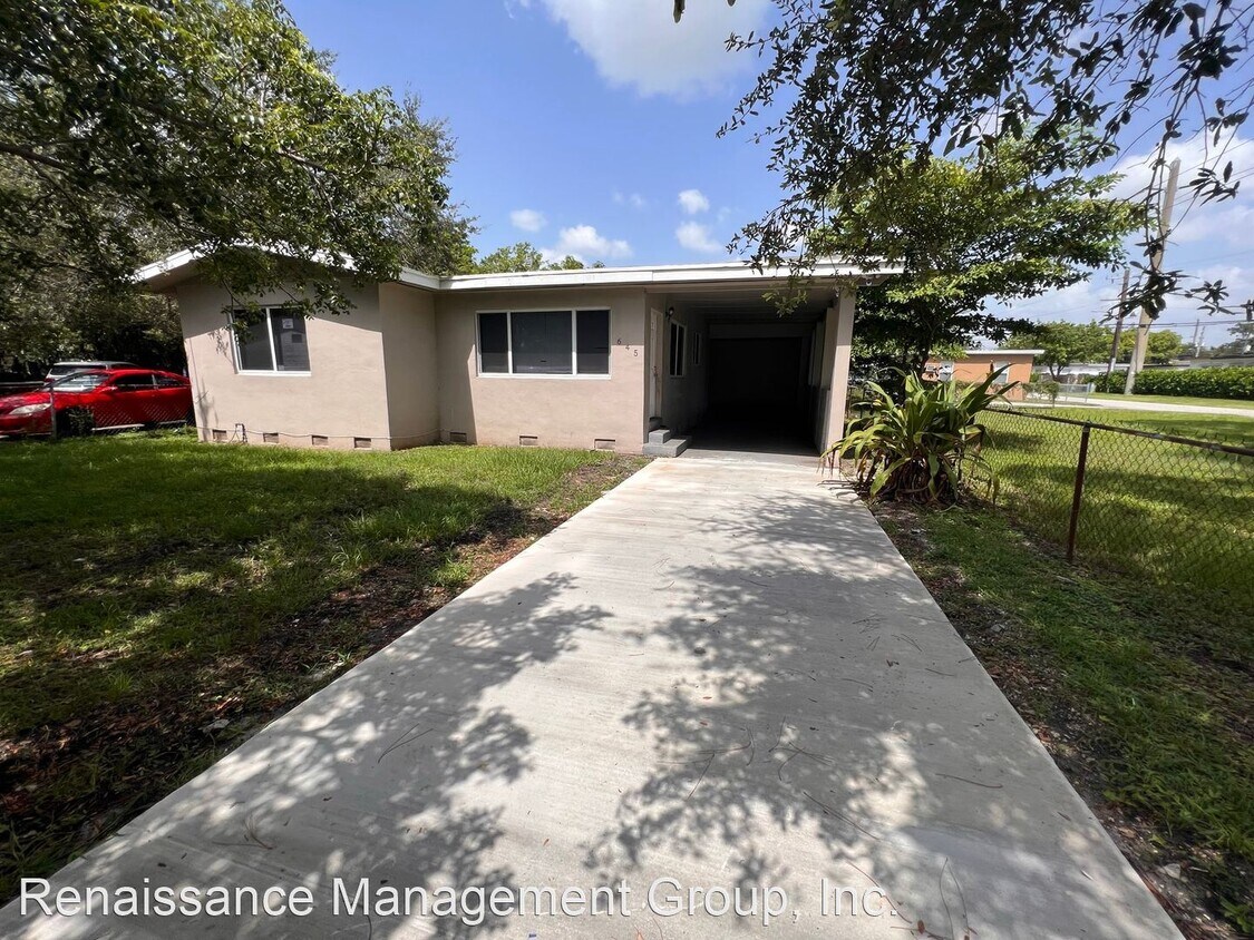 Primary Photo - 3 br, 2 bath House - 645 NW 14 Avenue