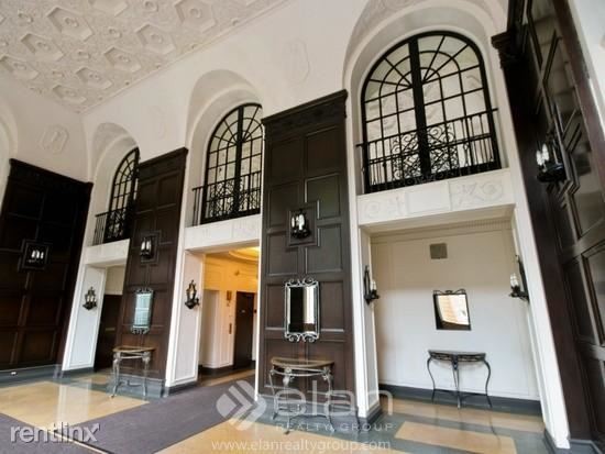 Foto del edificio - 444 W St James Pl