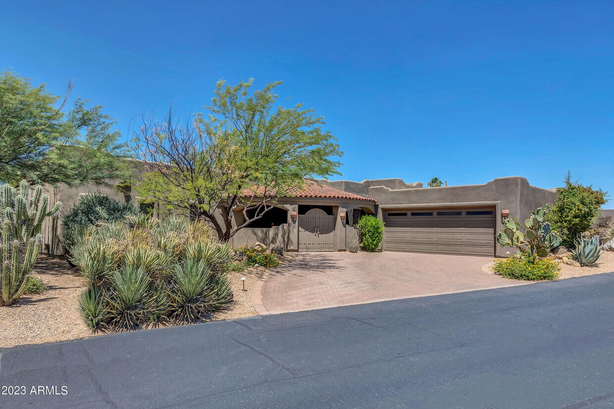 Foto principal - 1710 Staghorn Ln
