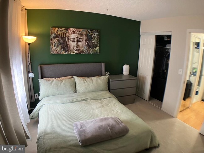 Building Photo - 11741 Summerchase Cir