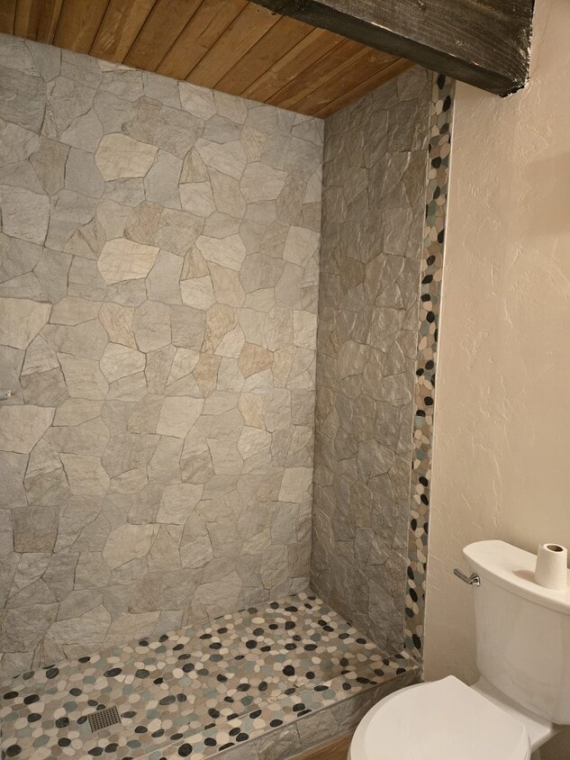 Building Photo - 320 Blue River Rd