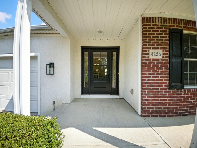 Foto del edificio - 4256 Landhigh Lakes Dr