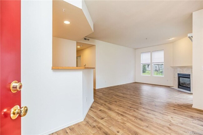 Foto del edificio - 2Bd/2Ba Issaquah Condo
