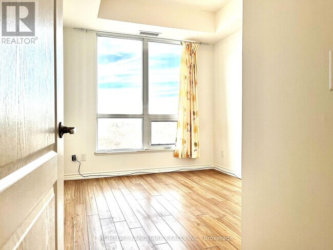 Photo du bâtiment - 8323 Kennedy Rd
