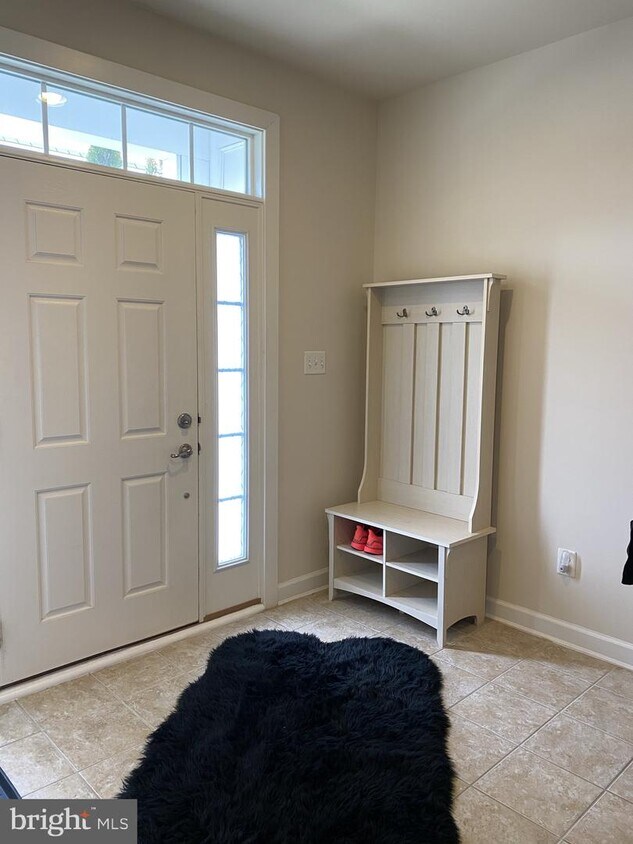 3174 Yeager Dr, Herndon, VA 20171 Townhouse for Rent in Herndon, VA