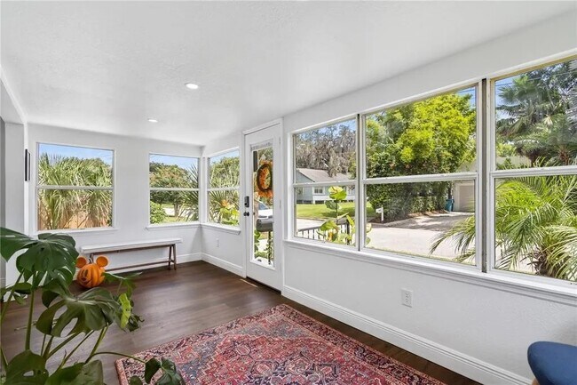 Foto del edificio - 2410 Center Ave