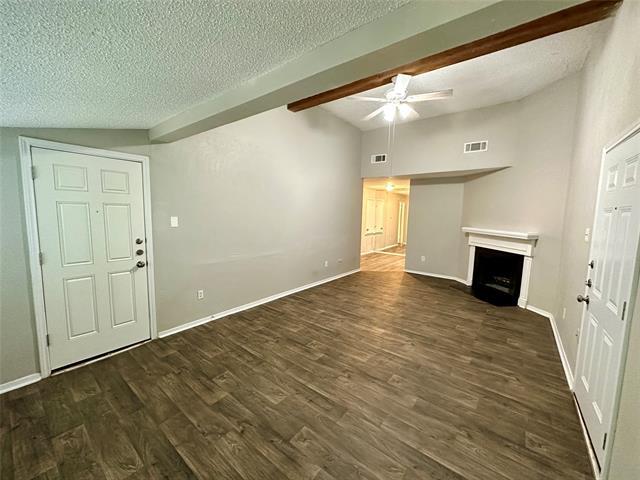 Foto del edificio - 9696 Walnut St
