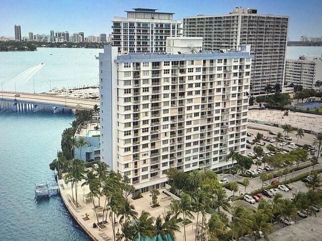 Aerial view - 1865 79th Street Cswy