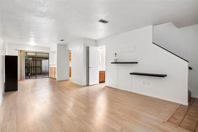 Building Photo - 4517 NW 41st Ln