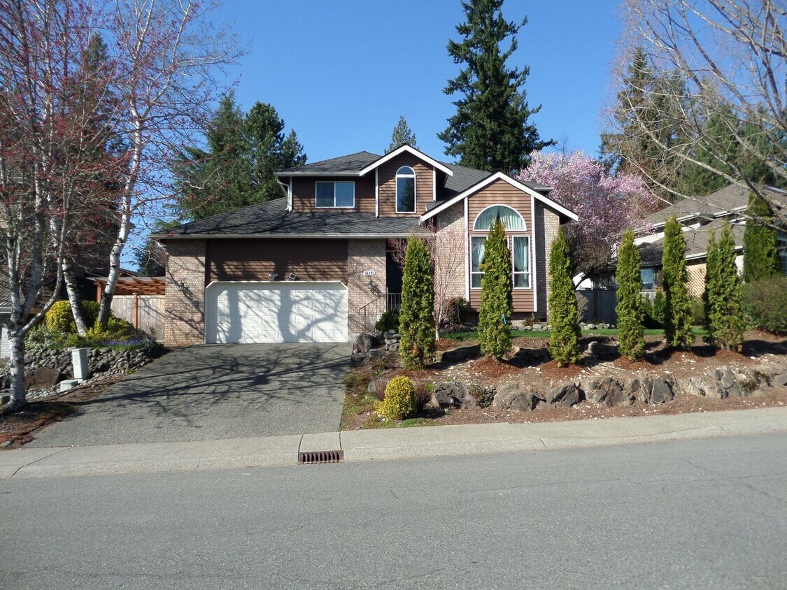 Primary Photo - Stunning 3-Bedroom Home w/Large Yard in So...