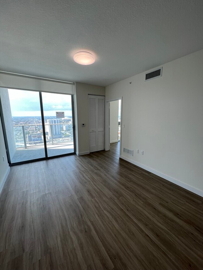 Foto del edificio - 34 SW 1st St