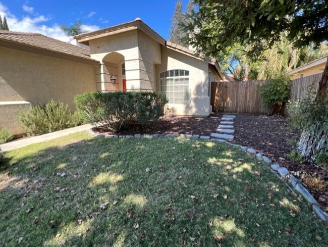 Foto del edificio - Beautiful 3 Bed/2 Bath Home in Silver Creek