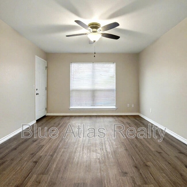 Photo - 225 Bryan St Apartment