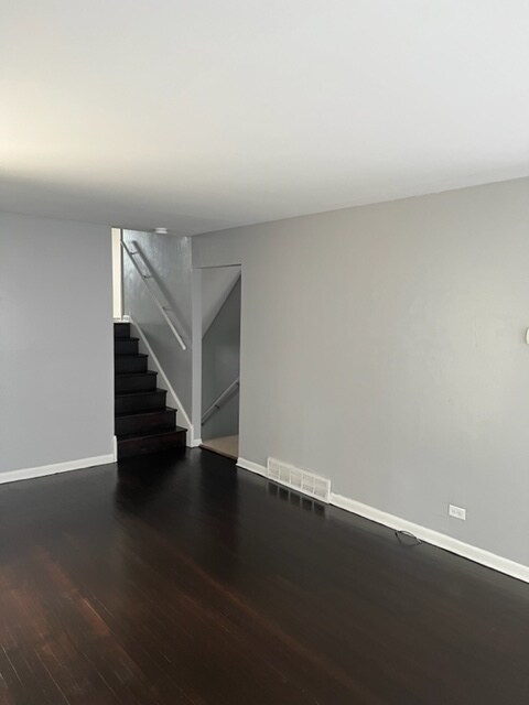 Foto del edificio - 14538 Kimbark Ave