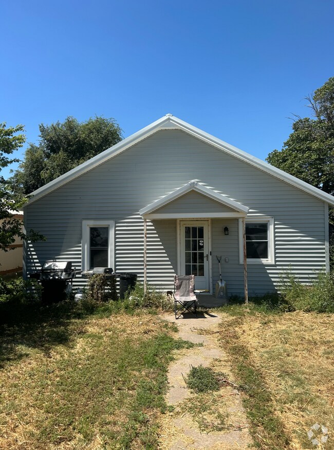 Apartments under 2,000 in Hooker, OK 1 Rentals